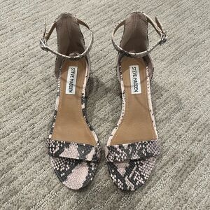 Steve Madden | Irenee Sandal (Snakeskin)